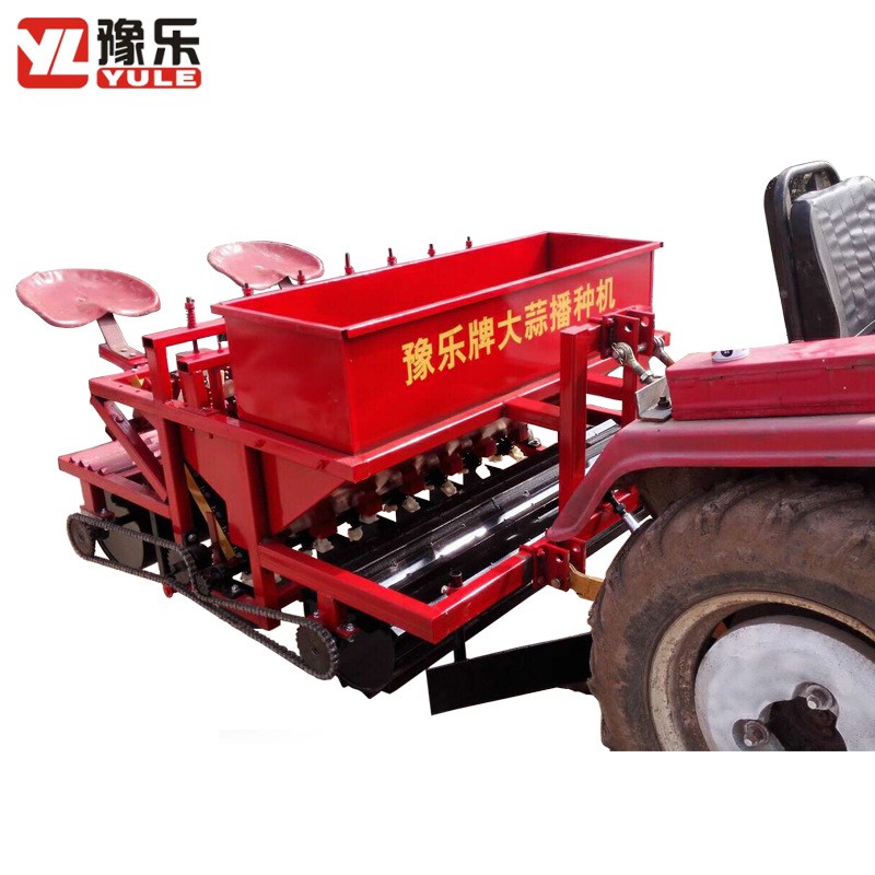 厂家直销豫乐牌四轮车带大蒜播种机农用大蒜种植机