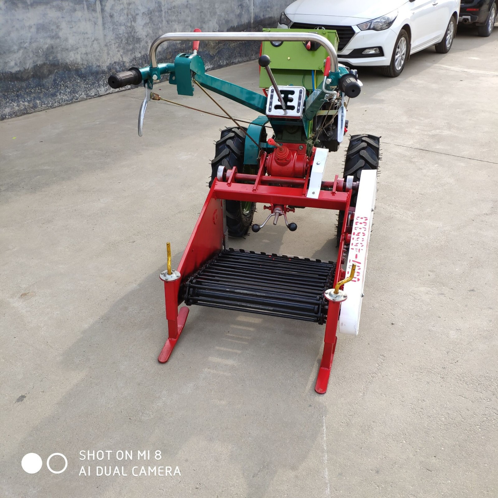 圣鲁牌土豆收获机价格 石家庄农用起蒜机 合作社小型起土豆机图5