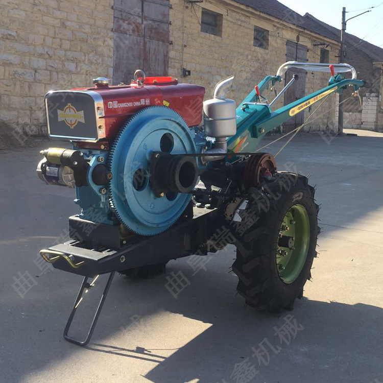 18马力电启动手扶拖拉机