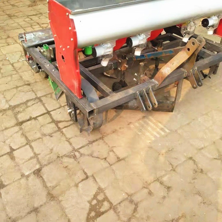 两垄四行花生精播机起垄施肥种植一体机花生播种机图3