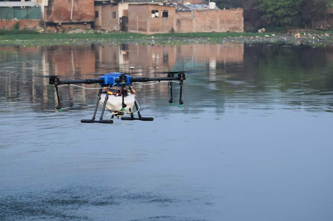 植保无人机、洒药无人机，播种无人机，施肥无人机