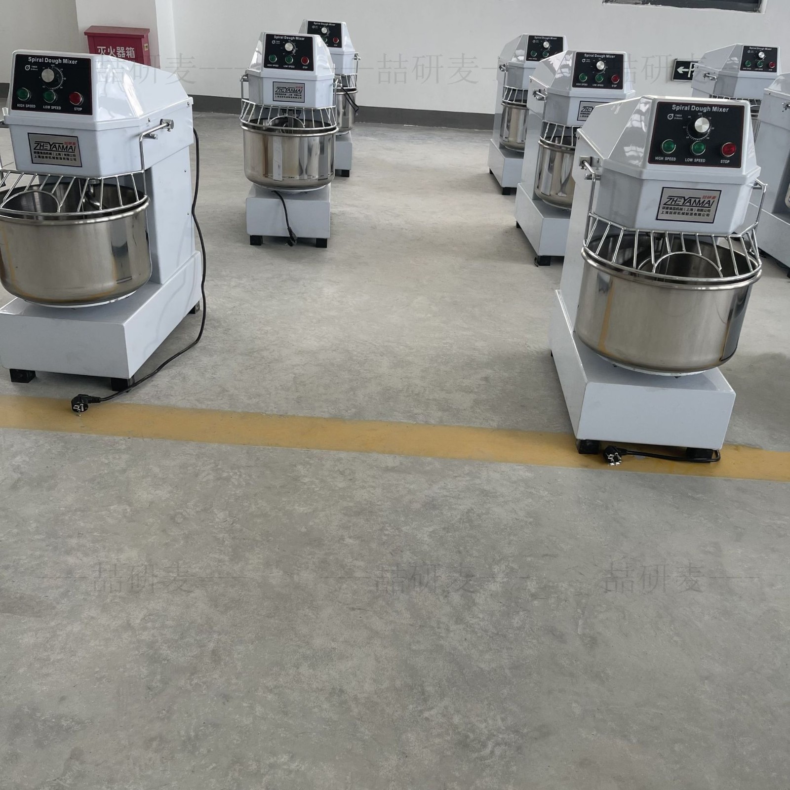 厂家直供商用20升面团搅拌机和面机揉面粉机 粤式点心烘焙机器图4