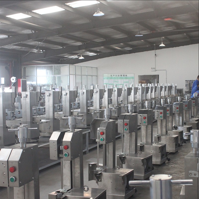 锯骨机商用全自动牛羊冻肉猪蹄排多功能电动切骨头机台式家用小型图3