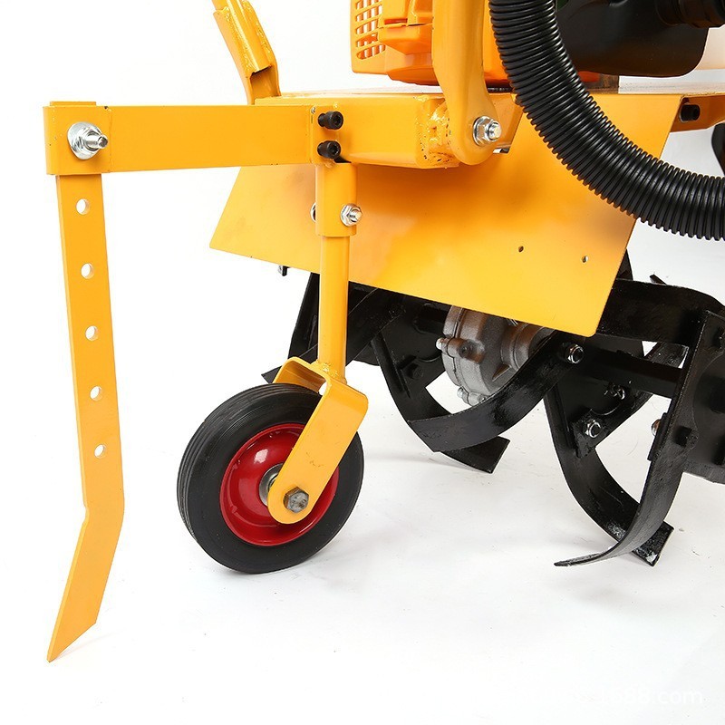 小型农用松土机多功能除草机48动力锄地机翻土机大马力微耕机图5