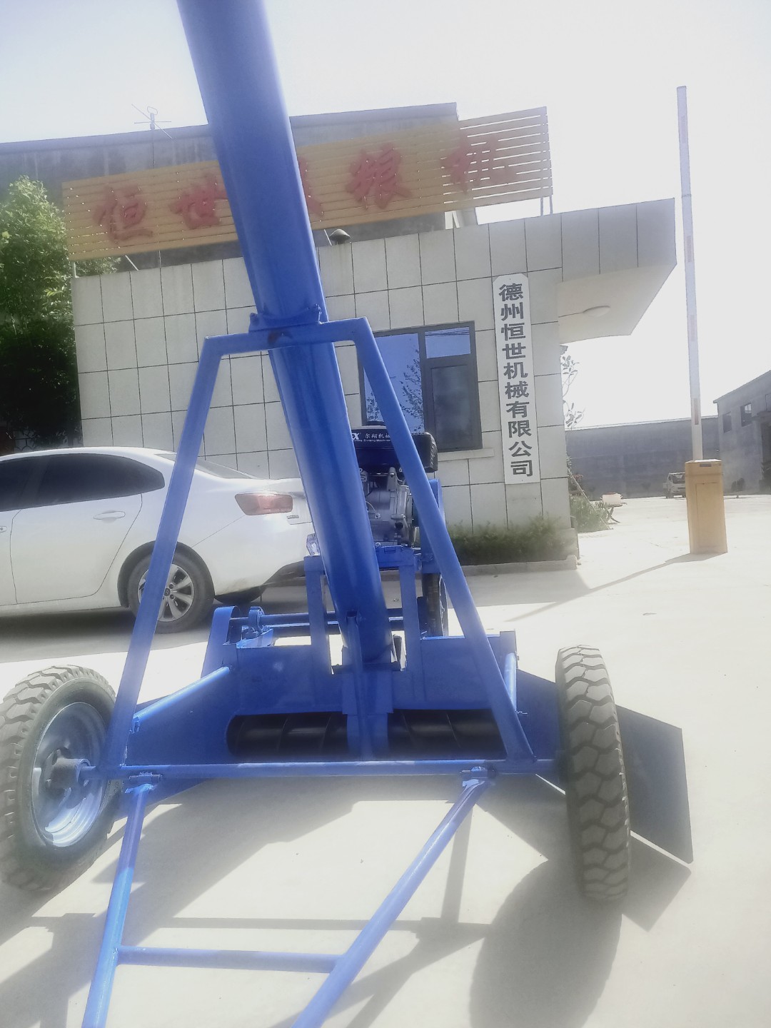 家用小型马路吸粮机小麦玉米稻谷菜籽晒场收粮机大吸力车载抽粮机图5