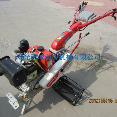 定制 新款四驱乘坐式旋耕机