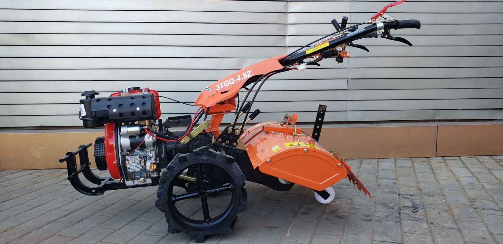 【定制】旋耕机 四驱旋耕机 多功能四驱手扶旋耕机图4