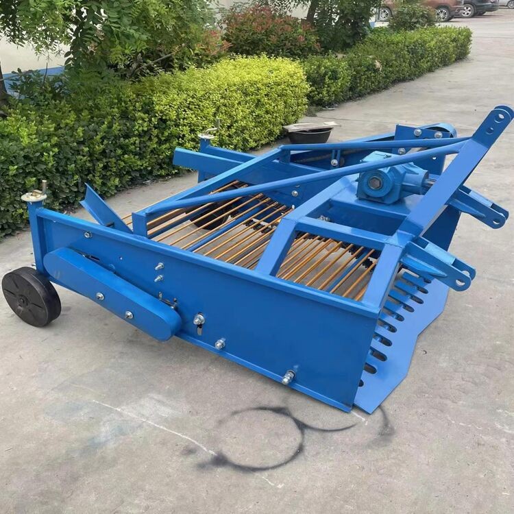 宏鑫供应挖红薯洋芋机器 全自动地瓜平地收获机 小型地瓜收获机图4
