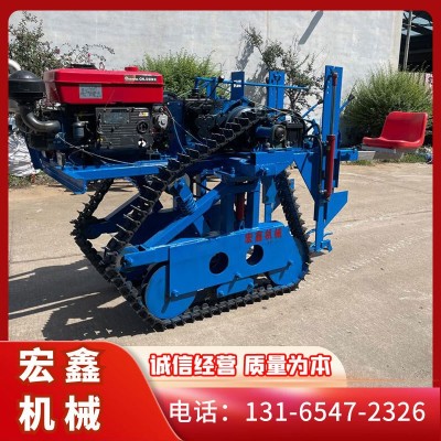 宏鑫乘坐式35马力挖葱机 履带自走式收葱机 链轨式大葱黄姜收获机