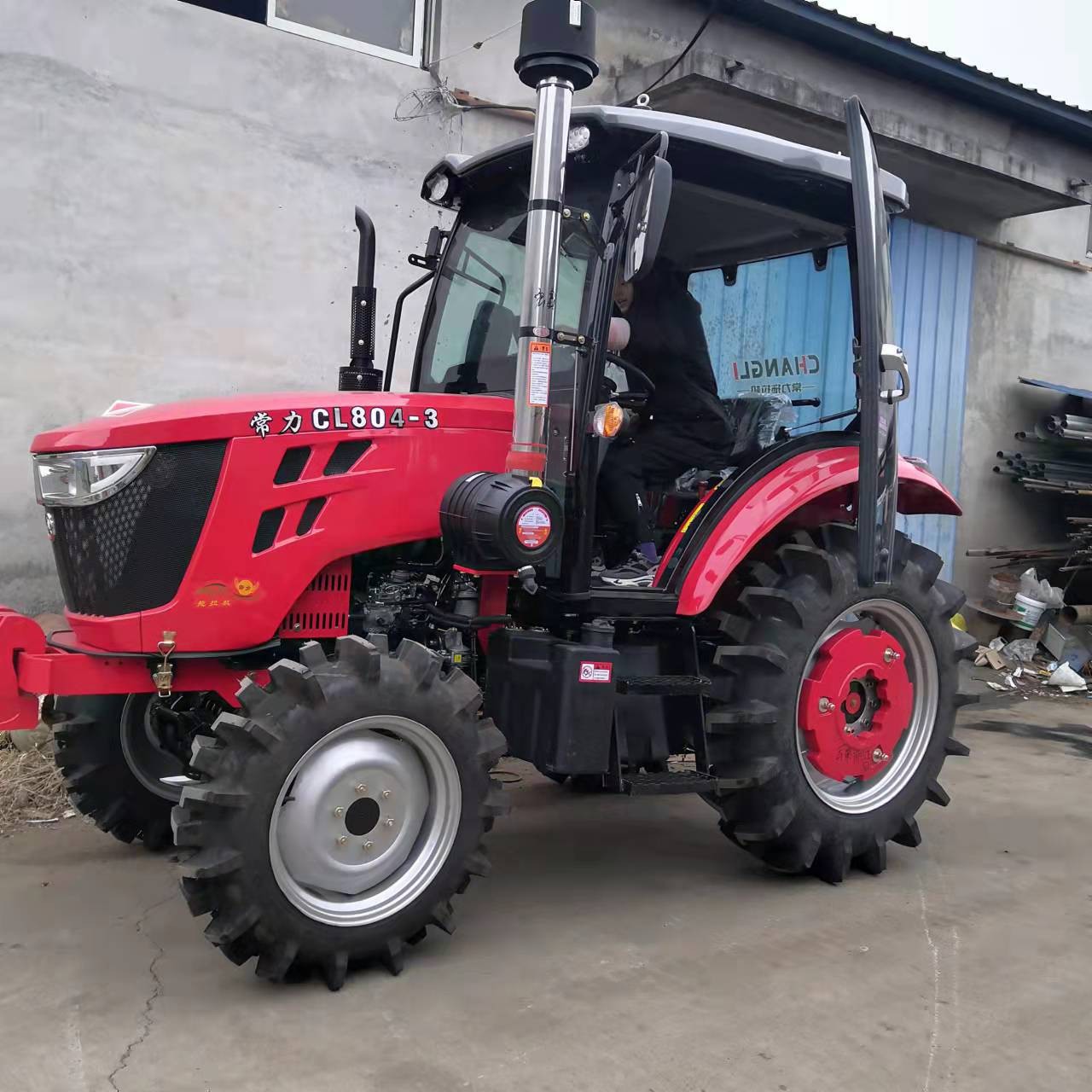 宏鑫2022新款现货四缸大马力国三电喷四缸拖拉机 904泰山耕地机图4