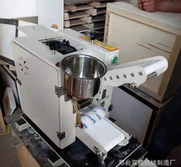 饺子馆包子铺推荐商用无毛边仿手工自动饺子皮机水饺皮机擀面皮机图4