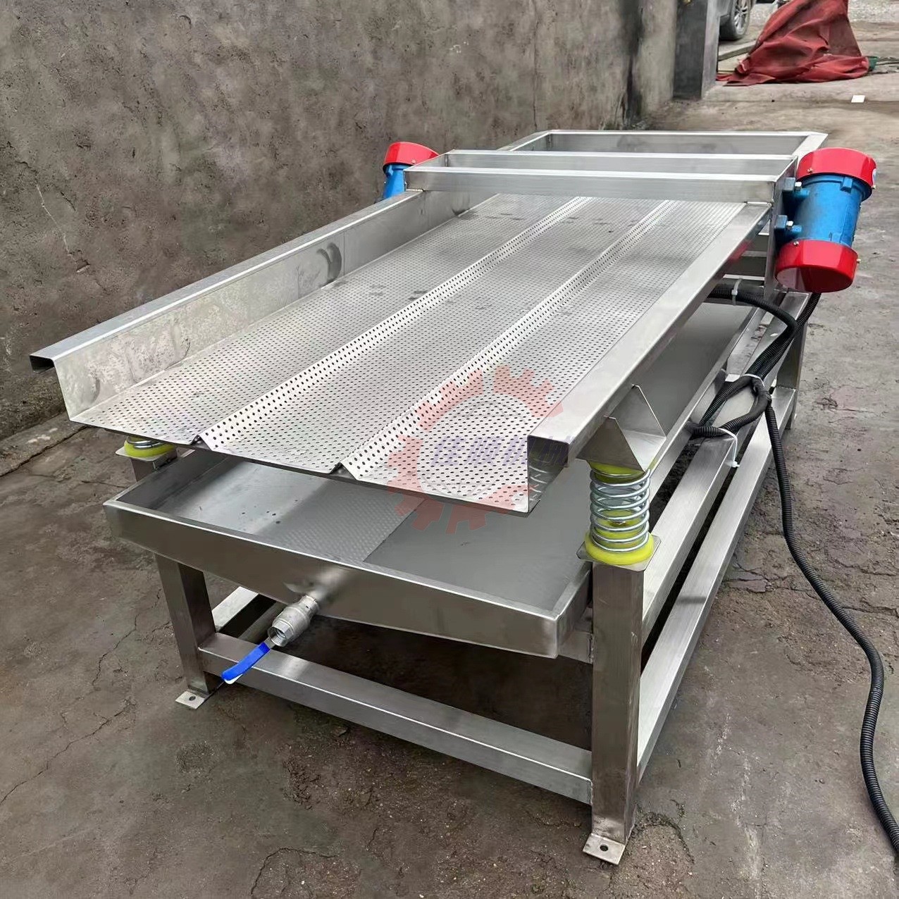 果蔬振动沥水筛直销 全自动商用蔬菜除水机 供应抖动振动沥水机图4