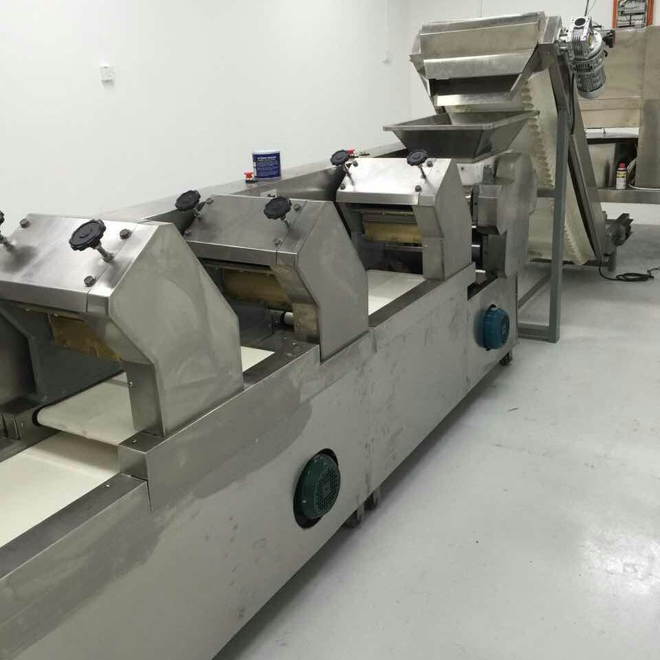 供应上海川利牌鲜面条机 鲜面条生产线 半干面生产线 厂家直销图2