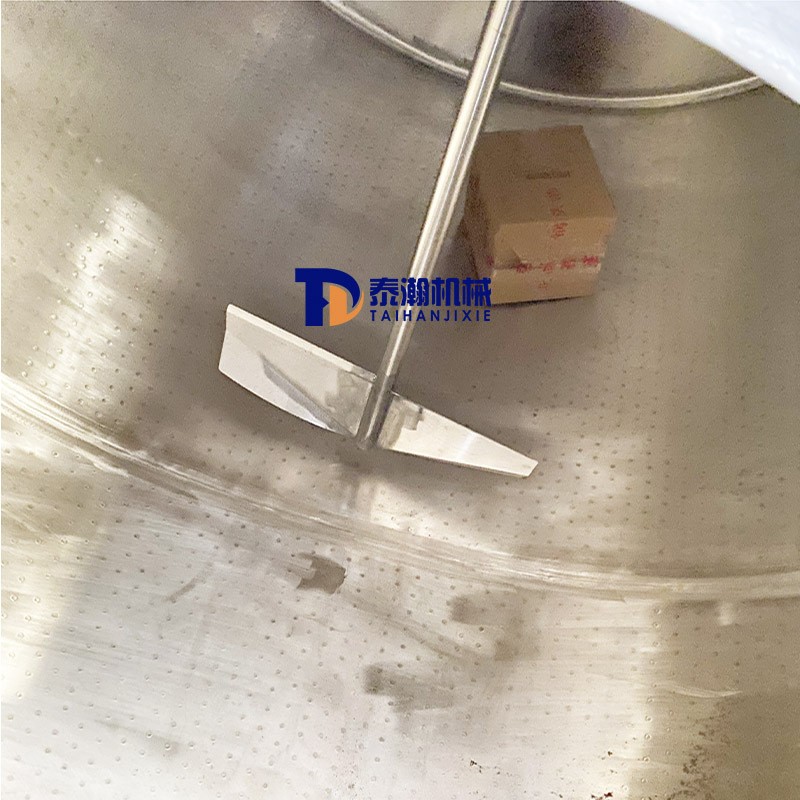 不锈钢牛奶制冷罐 全自动带搅拌果酒保鲜运输设备 卧式鲜奶罐包邮图4