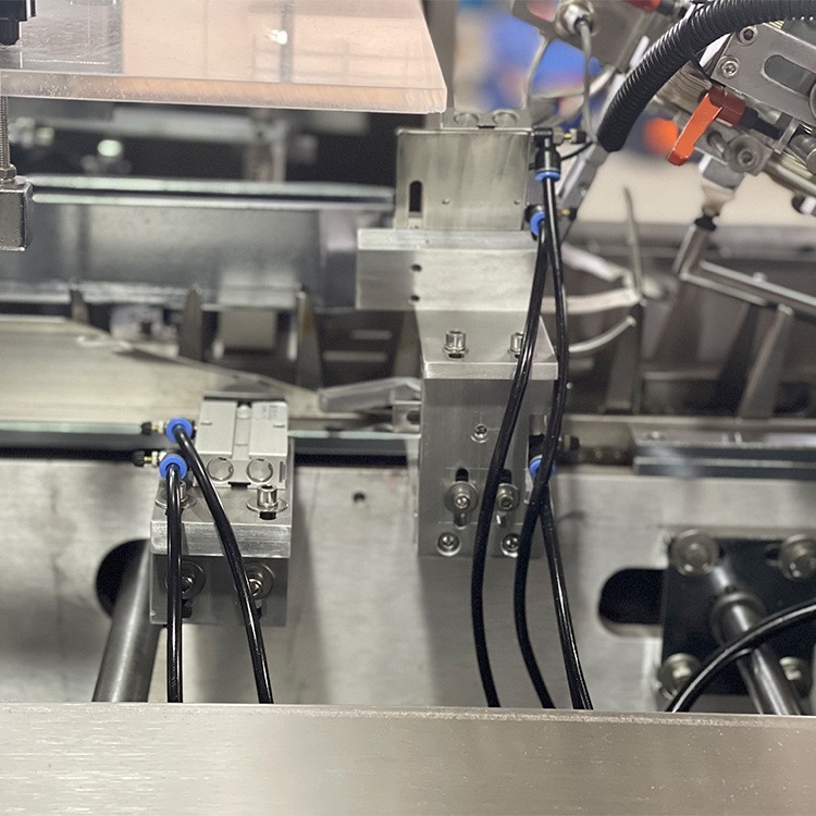 迷你装盒机馒头夹心饼干计数盒装机 食品高速装盒机厂家图4