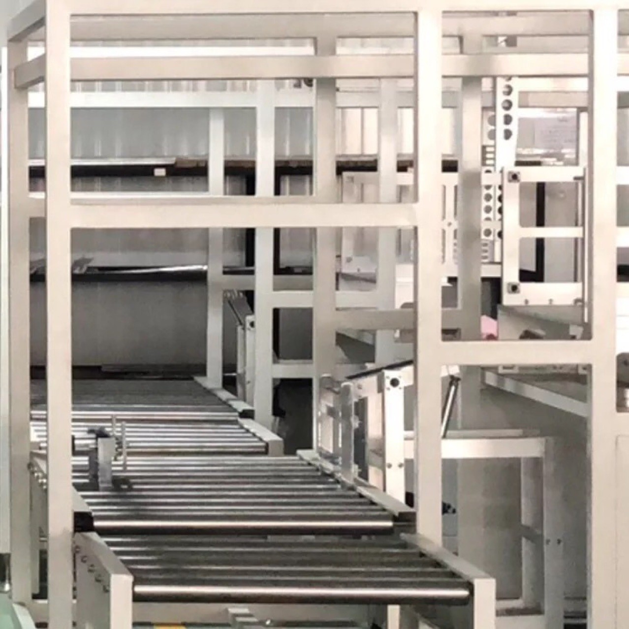 食品月饼入盒机护肤霜装盒机全自动喷胶装盒机面包封盒机厂家批发图4