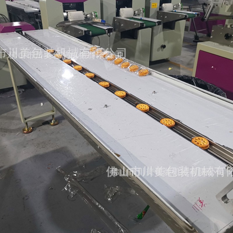 仙贝饼干枕式包装机全自动夹心饼干套袋封口机食品糖果自动打包机图3