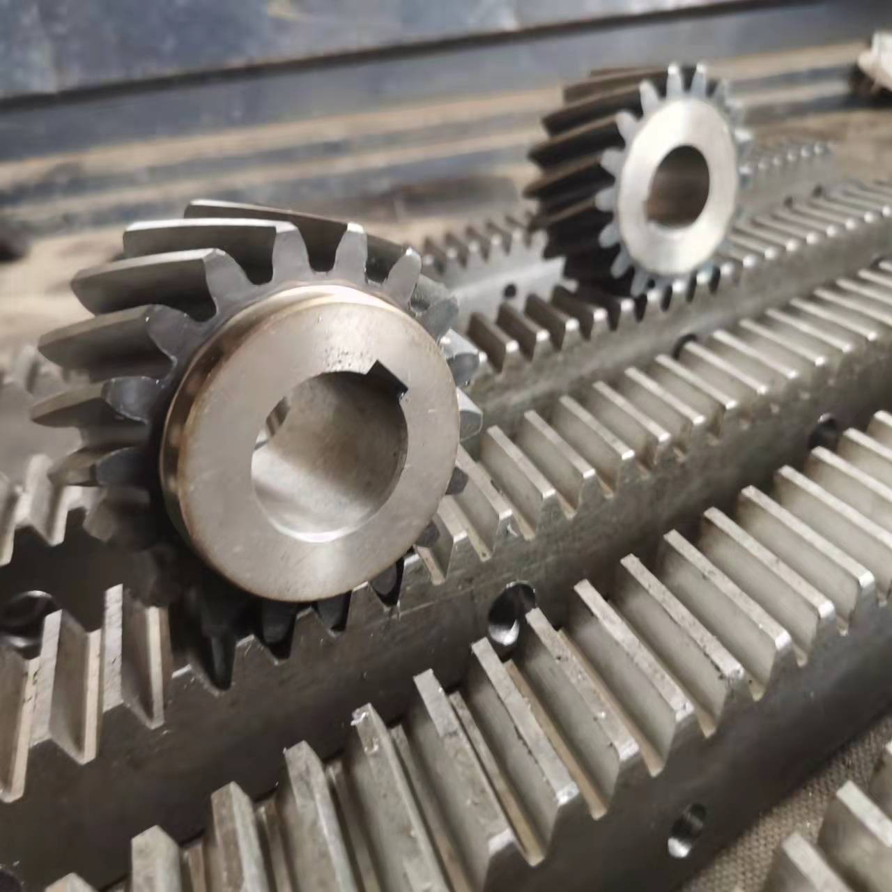 高精度研磨齿轮齿条 齿条45钢大模数齿轮齿条直齿条 升降机齿条图3