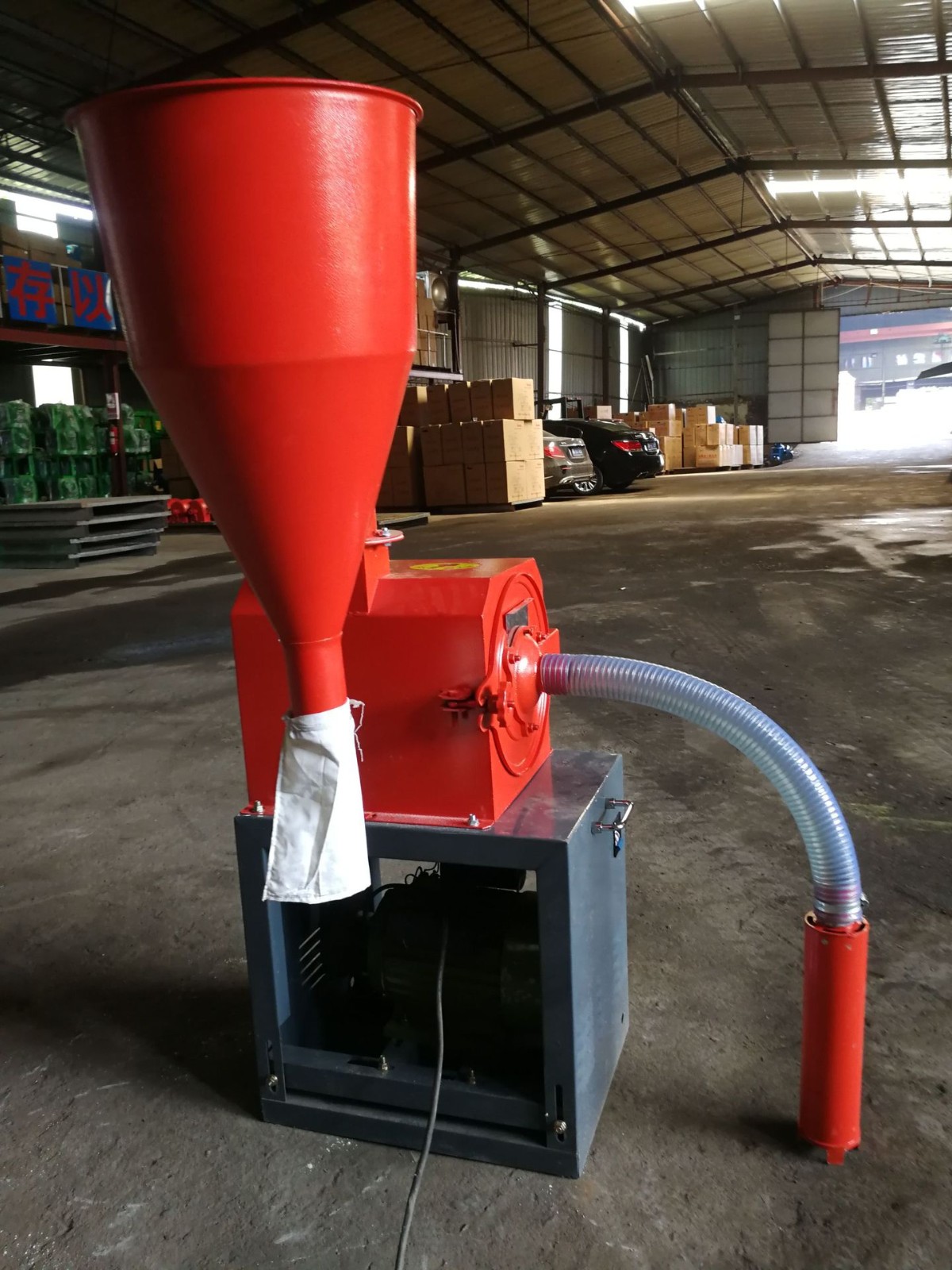 自吸式粉碎机玉米粉碎机五谷杂粮磨粉机齿爪饲料粉碎机家用打粉机图5