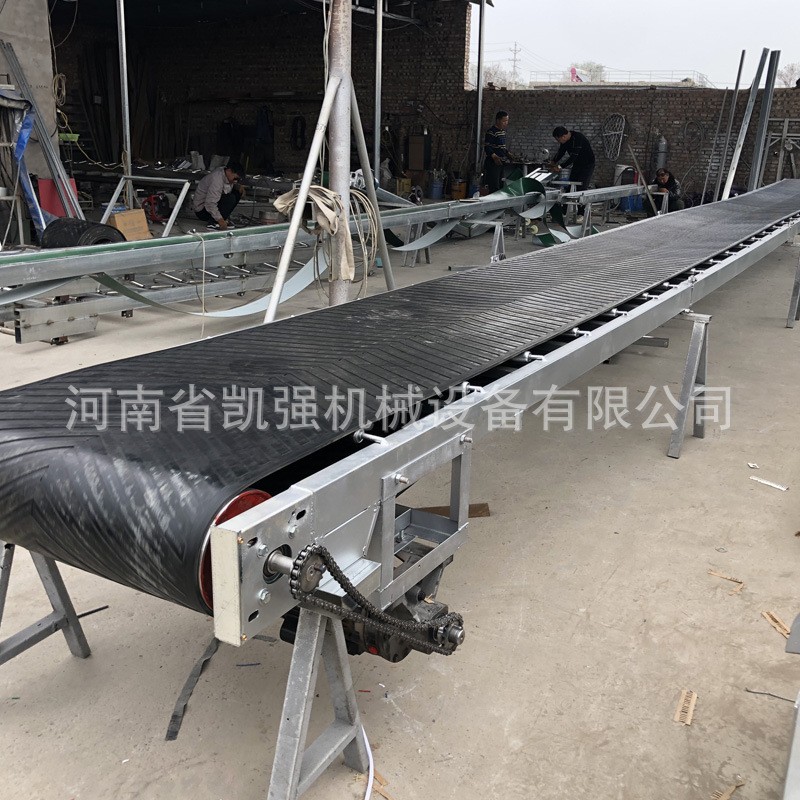 轻型小皮带输送机 6米长折叠输送机 可车载装车卸车两项电传送带图4