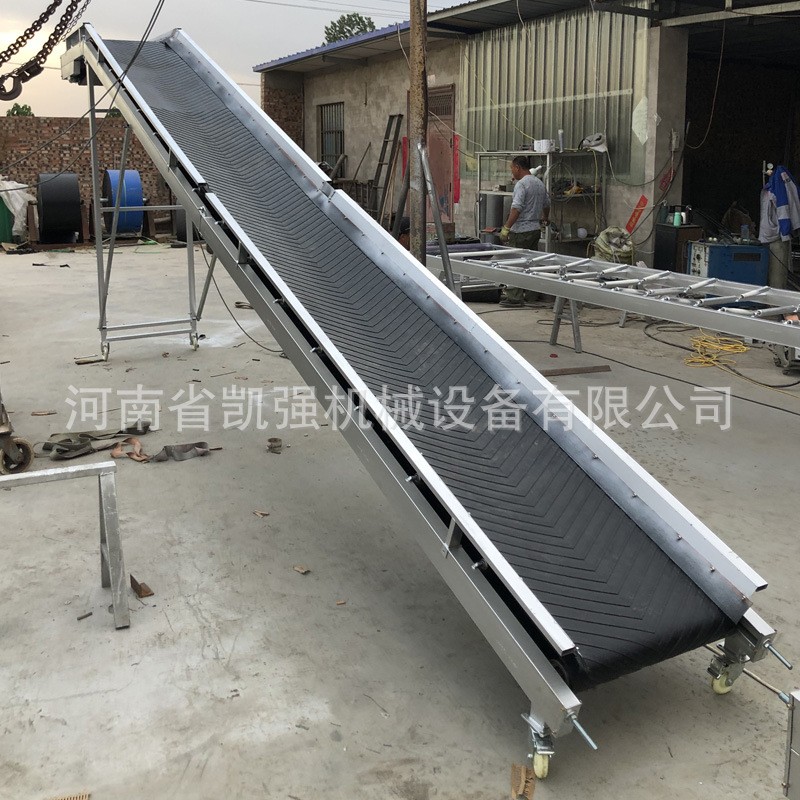 现货销售皮带提升机 简易式轻型两相电输送机 车载式便携传送带图4