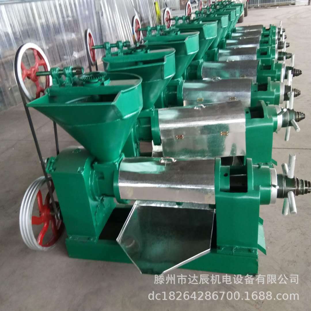 直销双鸭山市菜籽榨油全套设备 花生榨油生产视频 榨大豆油机图片图3