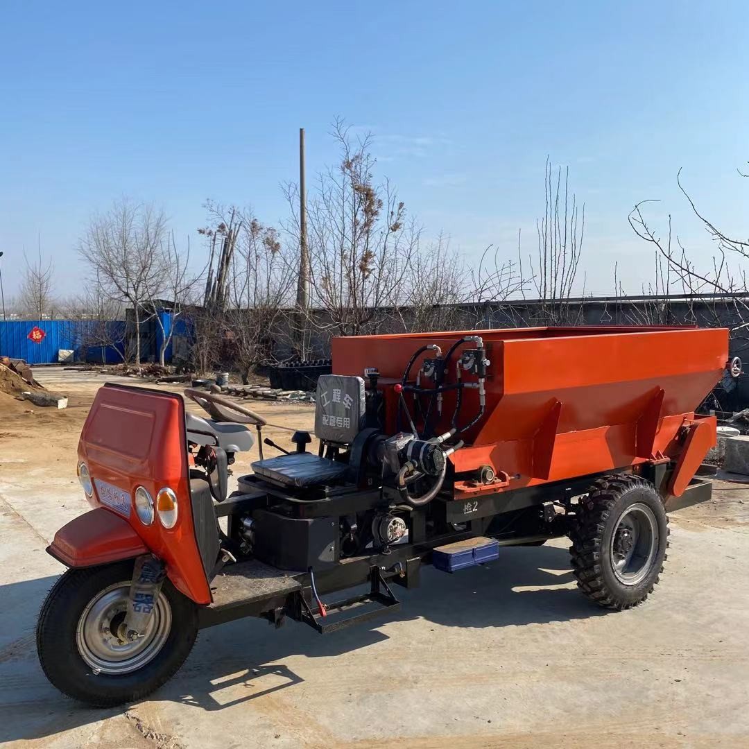 内蒙农牧场牛羊粪抛粪机 农家颗粒肥撒肥机 农田大棚撒粪车图4