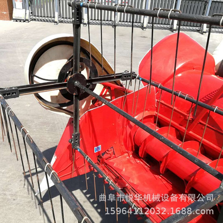 柴油版小型履带式谷物联合收割机 自走式水稻小麦收割脱粒一体机图3