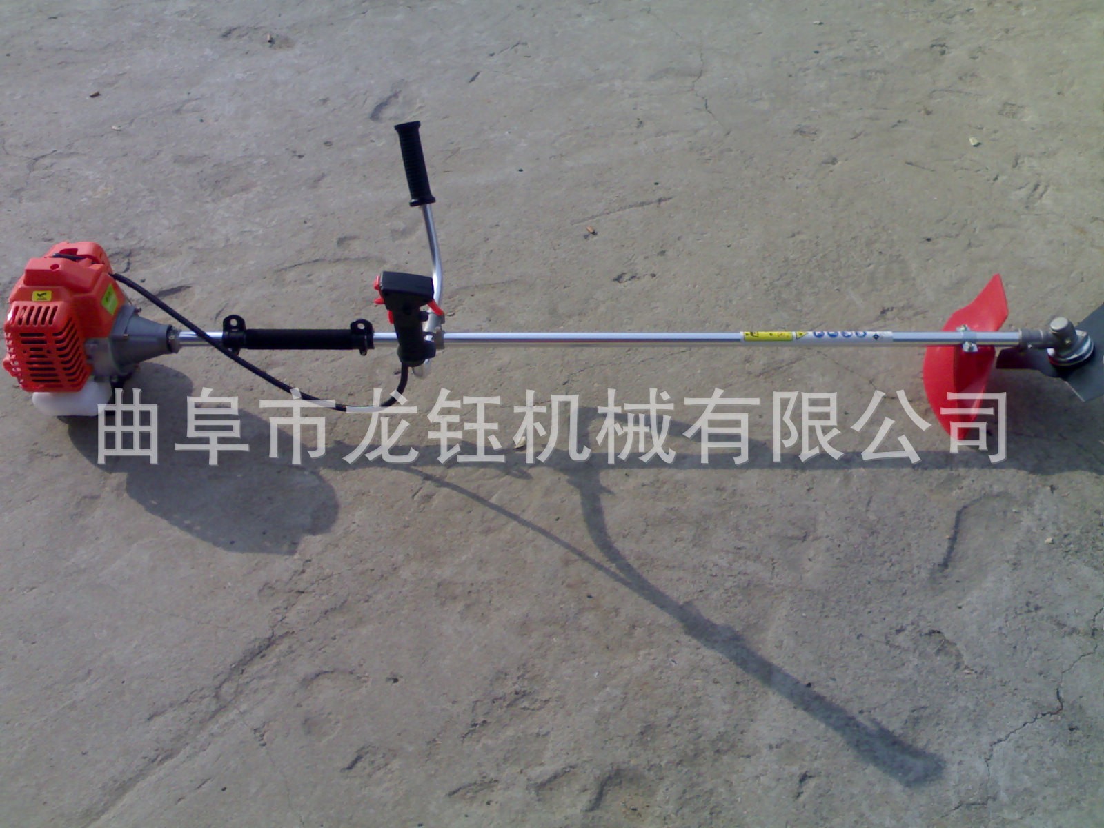 新型四冲程背负式松土微耕机 新款园林绿化草坪修剪割草机图5