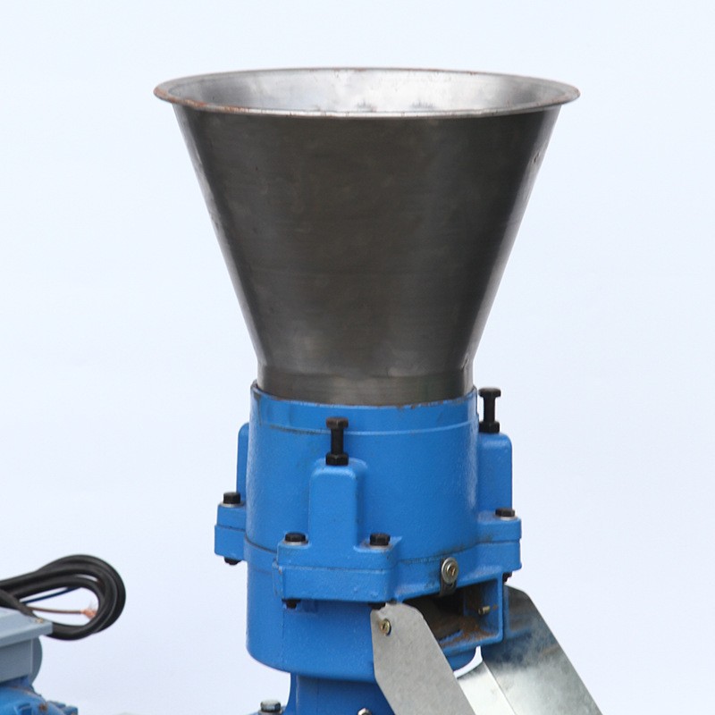 小型家用鸡鸭牛羊养殖饲料颗粒机全自动秸秆玉米粉碎造粒机售卖图3