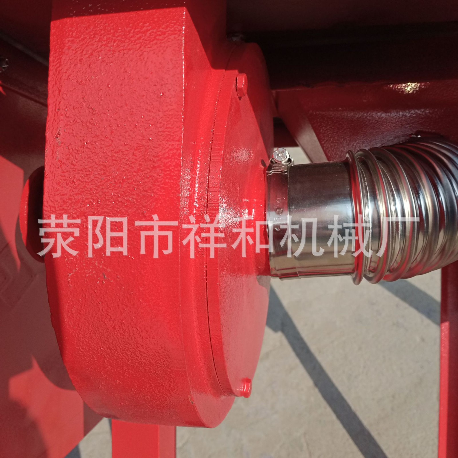 厂家直销自吸式玉米粉碎机家用磨粉机打粉机小型玉米饲料粉碎机图3