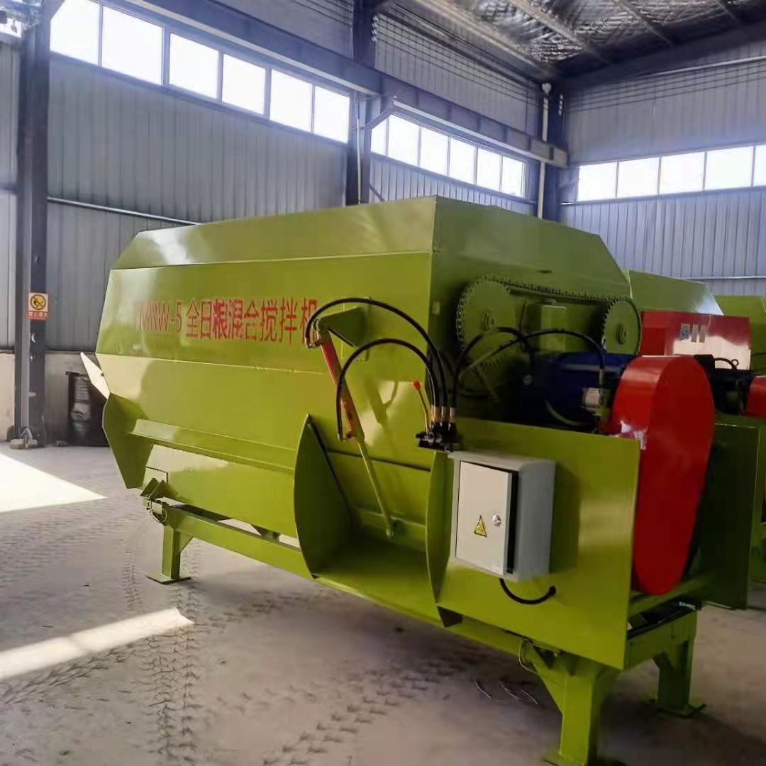 TMR饲料搅拌机 混合饲料搅拌机 全日粮搅拌机 牛羊草卧式搅拌机