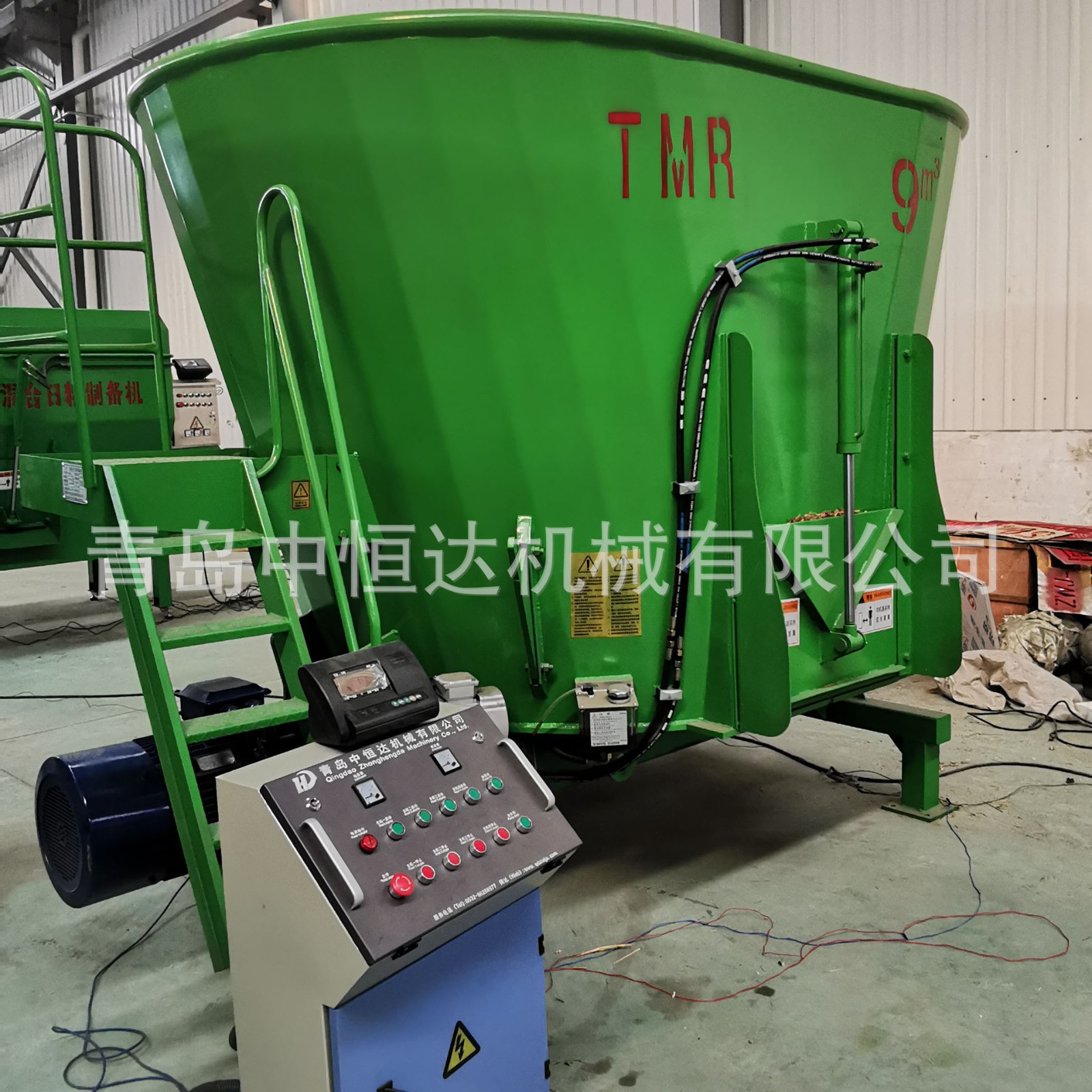 厂家直销 玉米秸秆等牛羊饲料搅拌 全日粮立式TMR饲料搅拌机图5