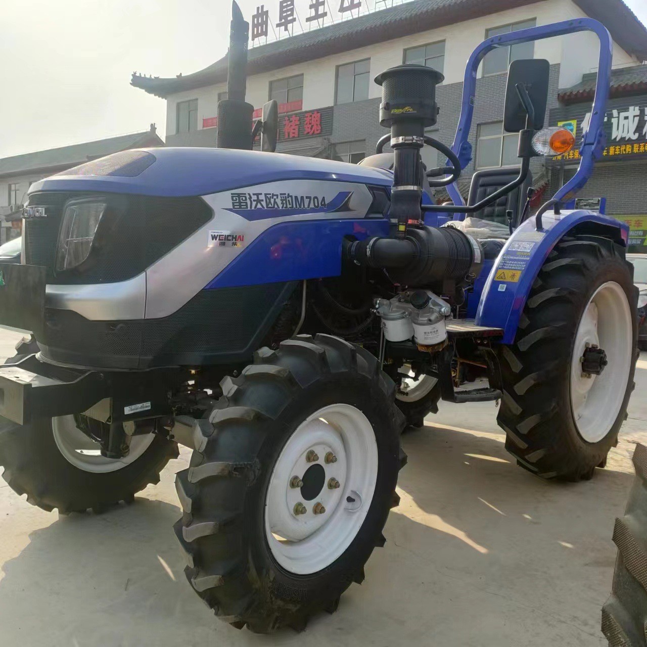 90马力四轮拖拉机 50马力果园犁地耕地机 70马力播种施肥拖拉机图2