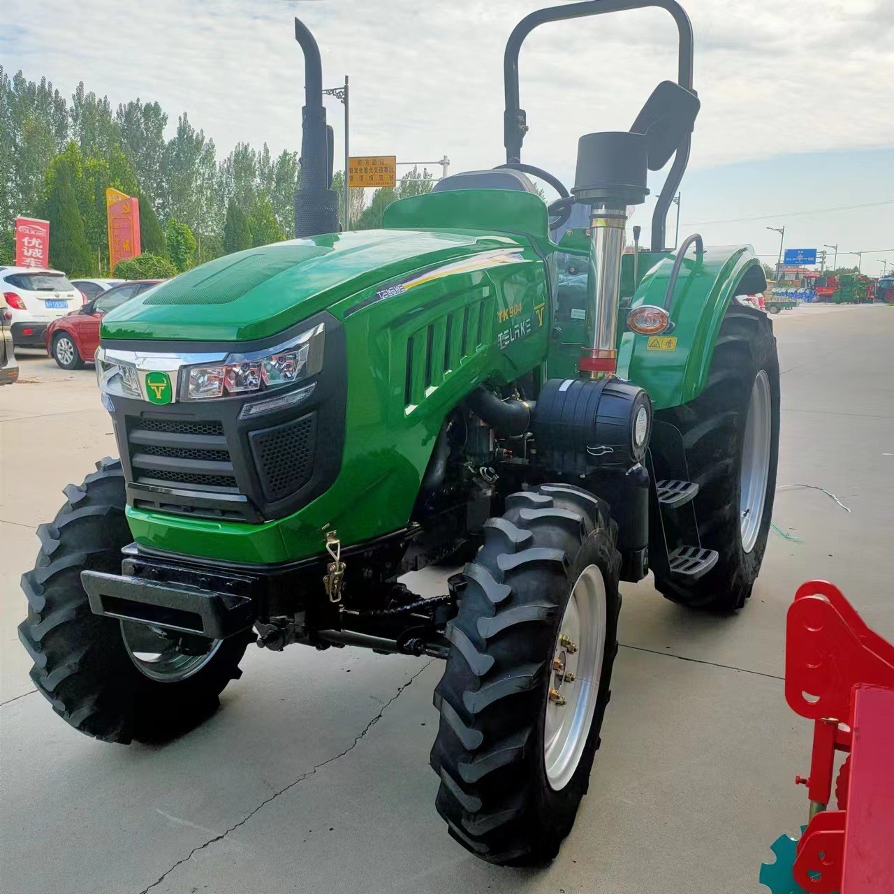 90马力四轮拖拉机 50马力果园犁地耕地机 70马力播种施肥拖拉机图4