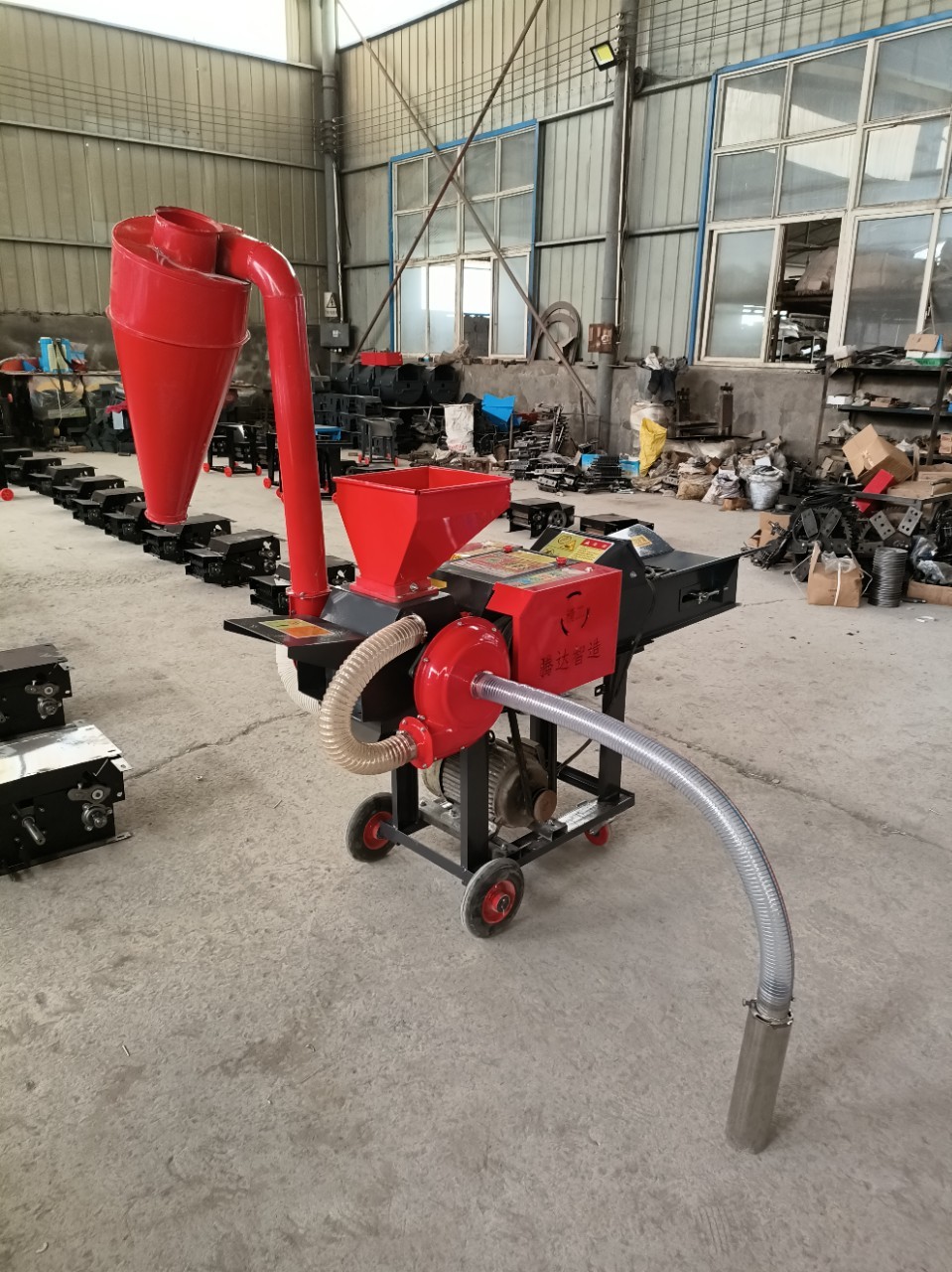树木电动小型饲料机械家用铡草机多功能牧草质保一年猪饲料书图2