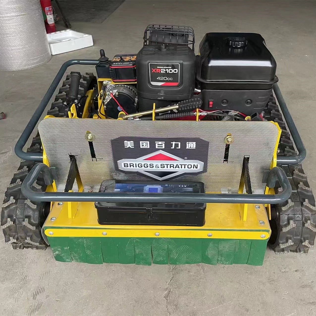 遥控割草机汽油果园碎草机履带式园林小型除草机农用爬坡开荒打草图3