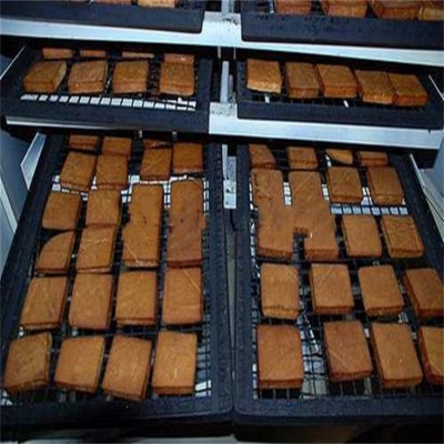 食品厂香肠烟熏炉 腊肠烟熏炉设备加工 铭威机械烟熏炉