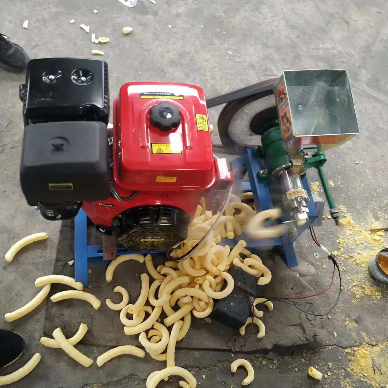 车载康乐果机 小型22马力玉米膨化机 空心棒食品膨化机图4