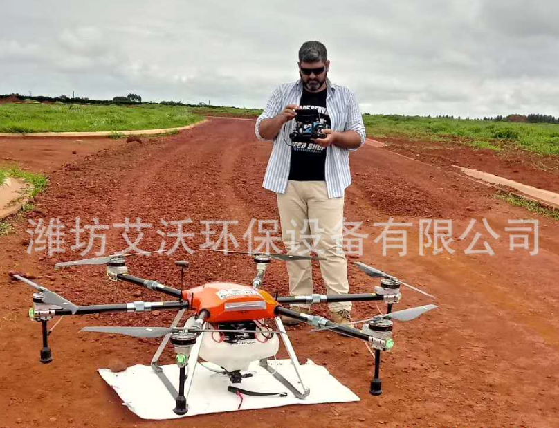 植保无人机 打药无人飞机 遥控农用飞机 农药喷洒飞机图3