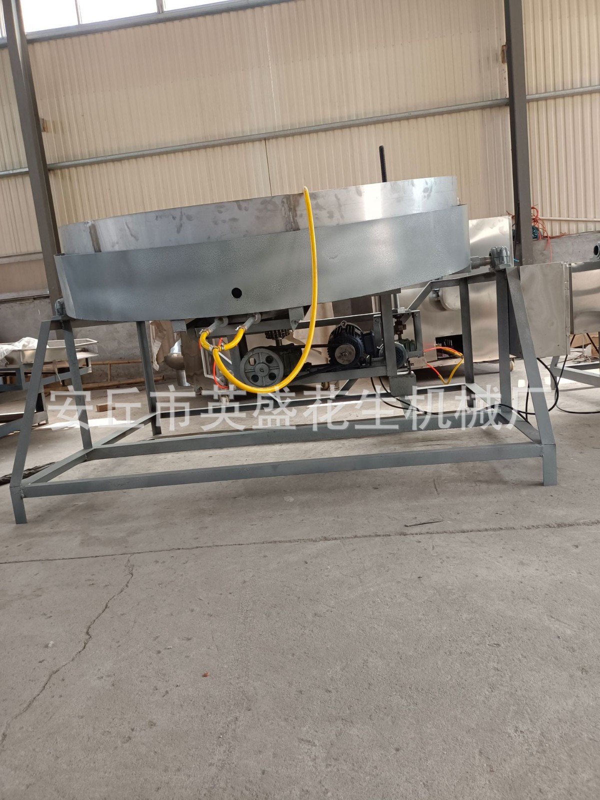 花生粘设备鱼皮花生生产线可可豆机裹衣机日本豆设备花生机器图1