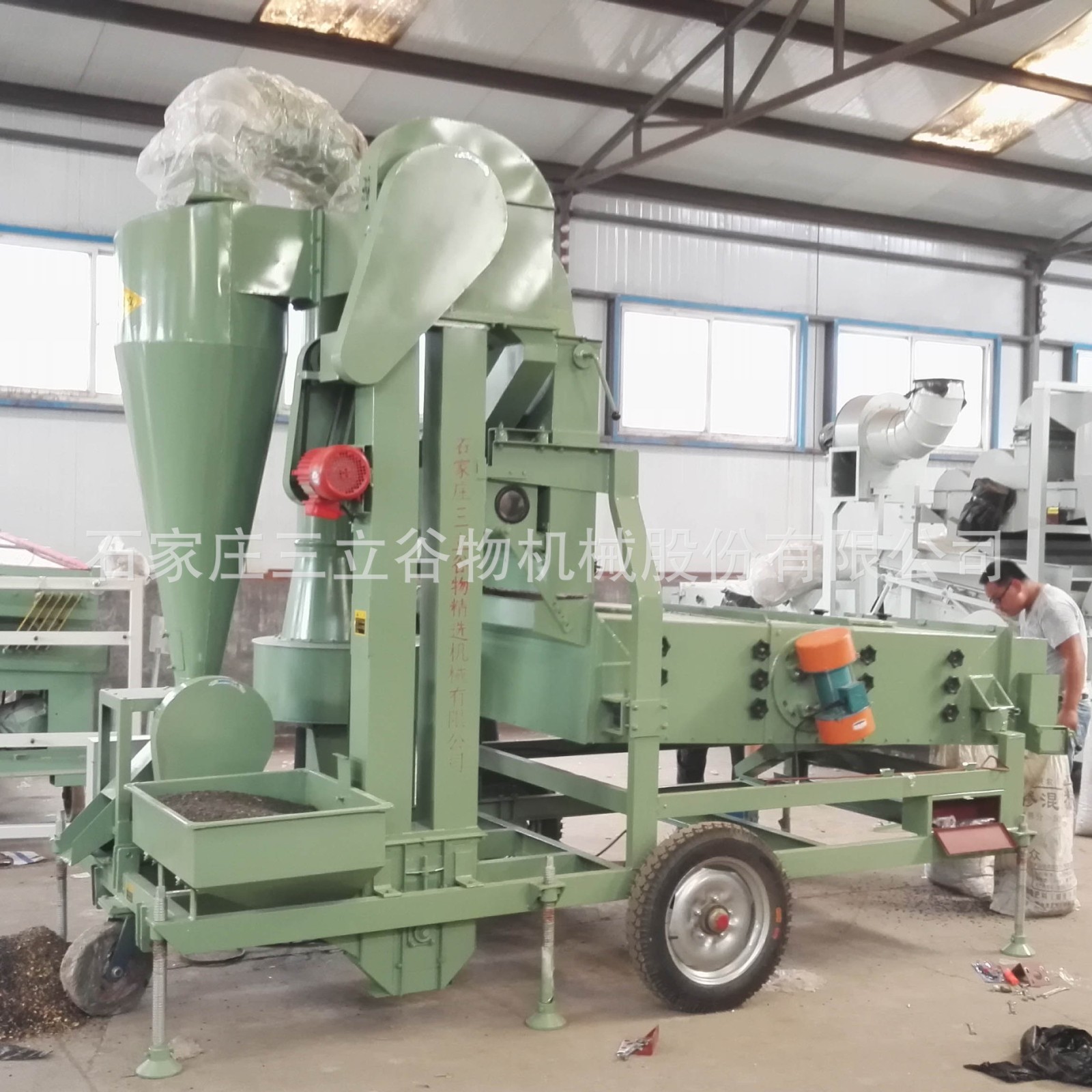 批发新款中型粮食小米清选机芝麻杂粮筛选分级机四层筛分机图2