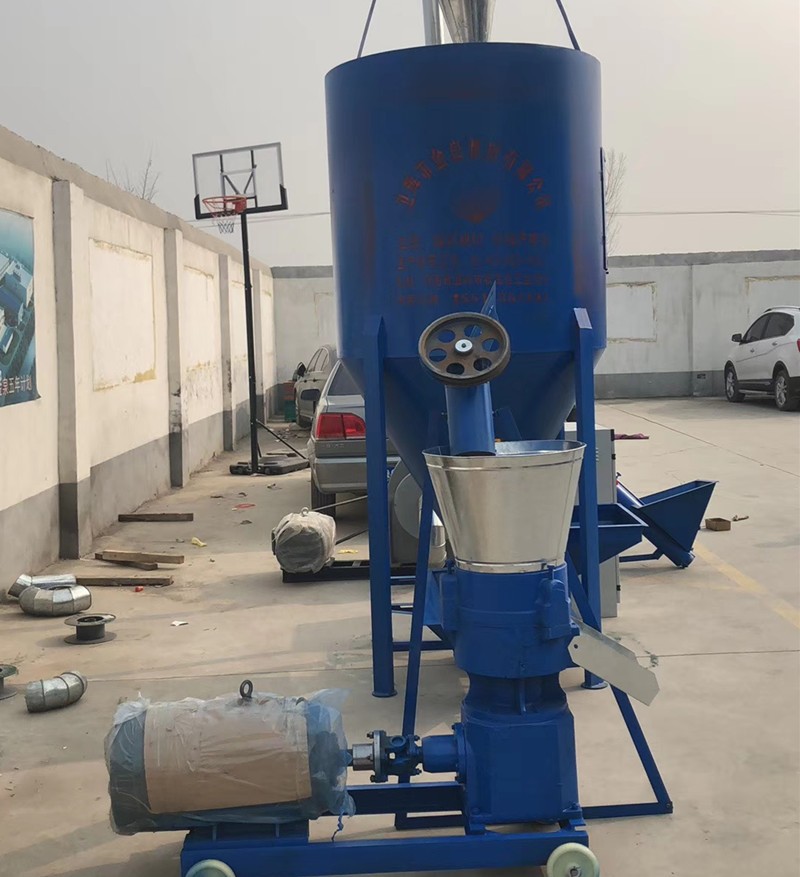 家用立式饲料搅拌粉碎一体机无尘自吸中小型养殖混合机厂家500kg图3