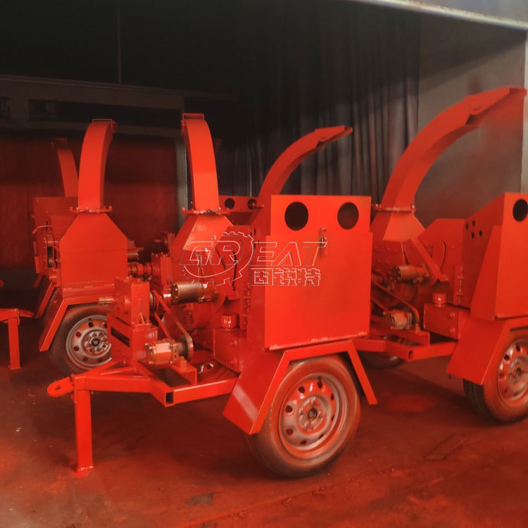 拖拉机带木削机 拖拉机后驱传动木材粉碎机图3