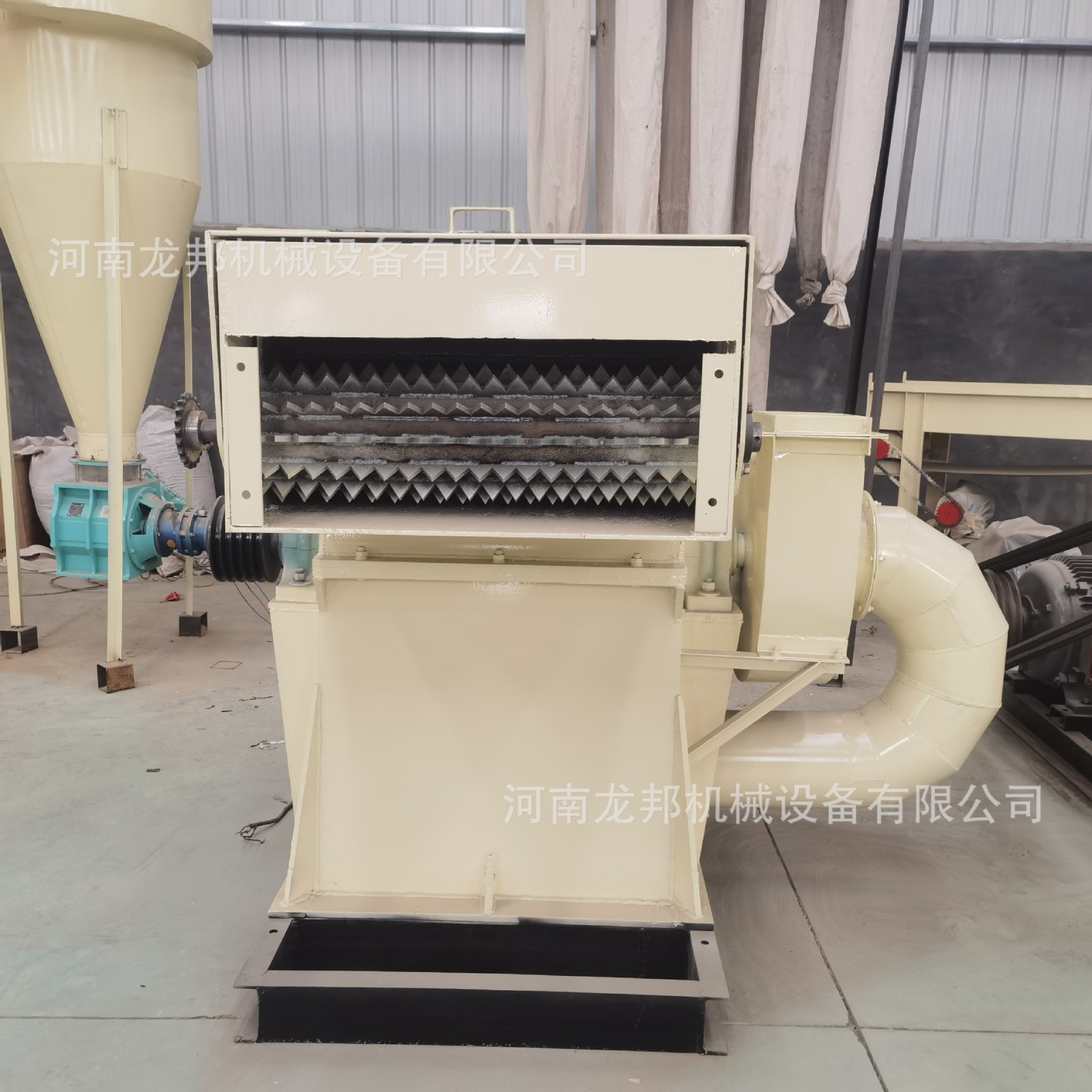 木料木屑锯末秸秆生物制综合破碎机移动式园林树枝竹子木材细粉机图2