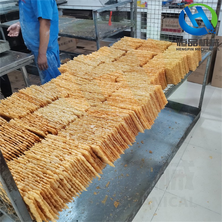 炸脆皮的机器 自动化薄脆油炸生产机器 高产量电加热油炸机图2