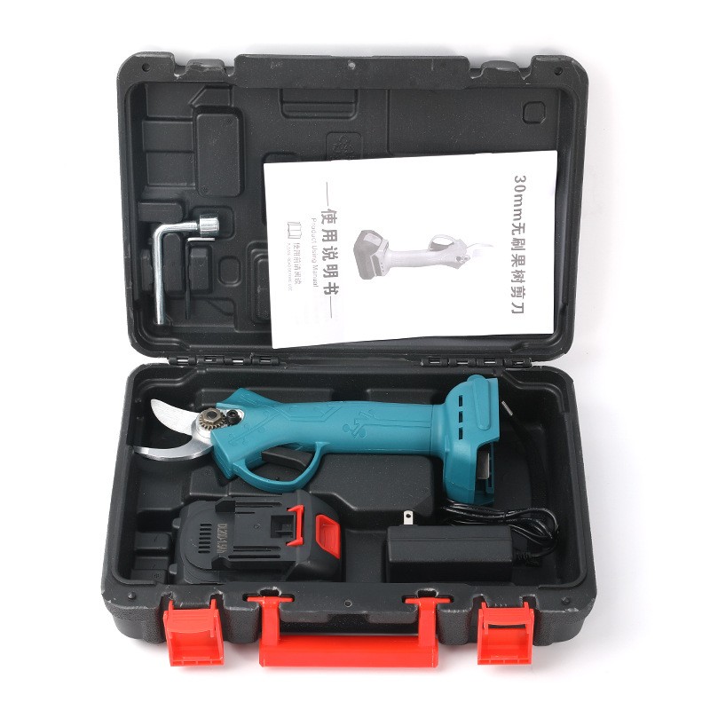 电动修枝剪刀果树剪树枝剪刀锂电充电式剪子园林修枝粗枝剪牧田图4