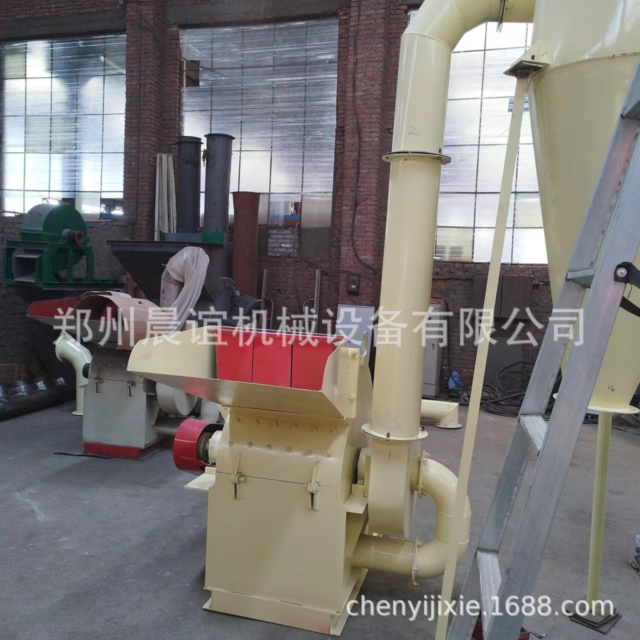 小型打艾绒机器 艾叶艾草粉碎打绒机 超细木粉机 小型木材磨粉机图2