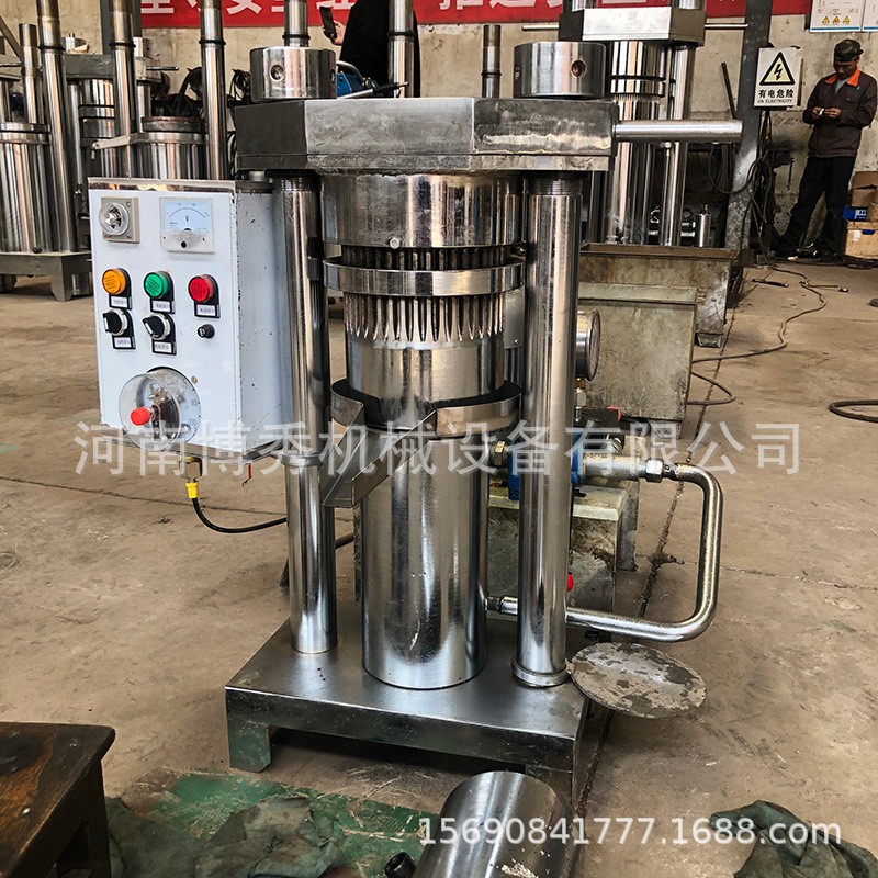 液压花生芝麻榨油机 花椒芥籽紫苏物理压榨 出油率高 油坊商用图4