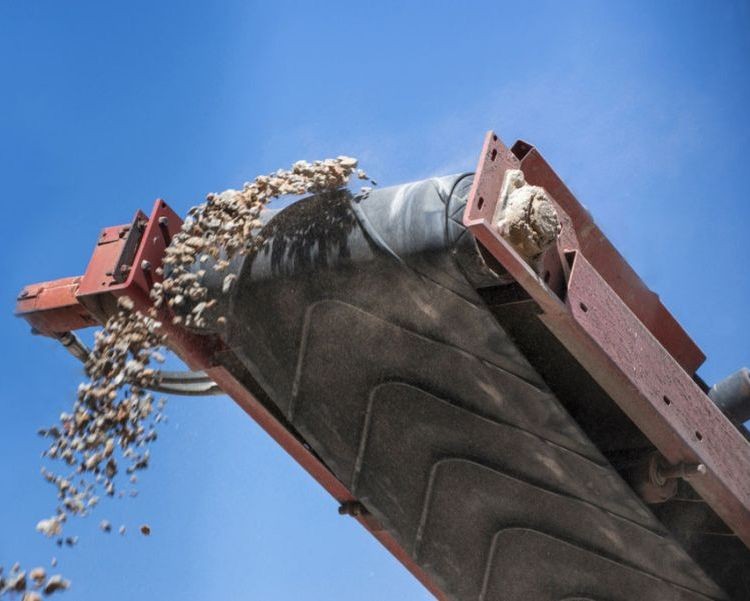 皮带输送机、大倾角挡边输送机、鳞板式输送机、可移动式输送机